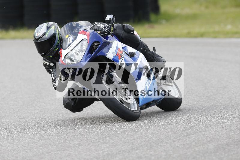 /Archiv-2025/09 22.04.2025 Cornu Master School ADR/rot-rouge/0